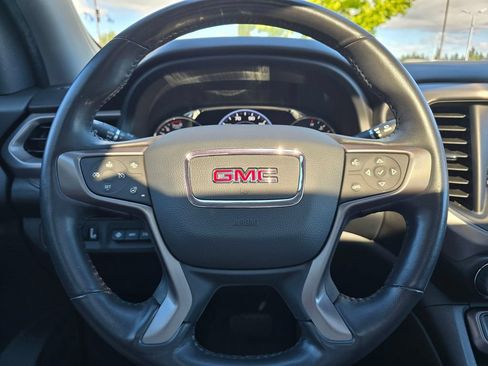 Used 2022 GMC Acadia AT4 w/ Technology Package AWD/4WD image 16