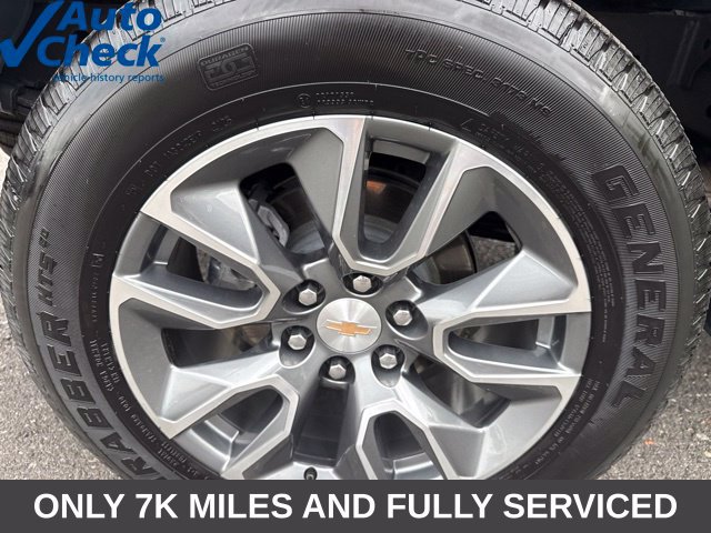 Used 2025 Chevrolet Silverado 1500 LT AWD/4WD image 9