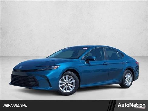 Used 2026 Toyota Camry LE FWD image 1