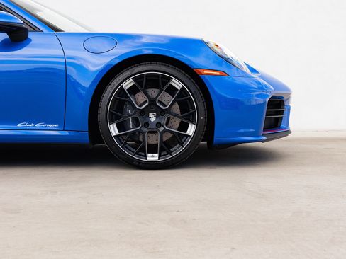 Certified 2026 Porsche 911 Carrera T RWD image 11
