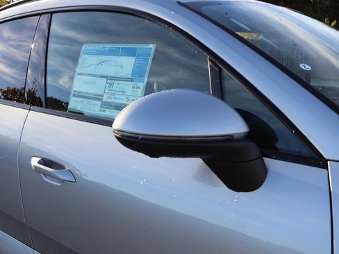 New 2025 Porsche Macan 4S Electric image 16