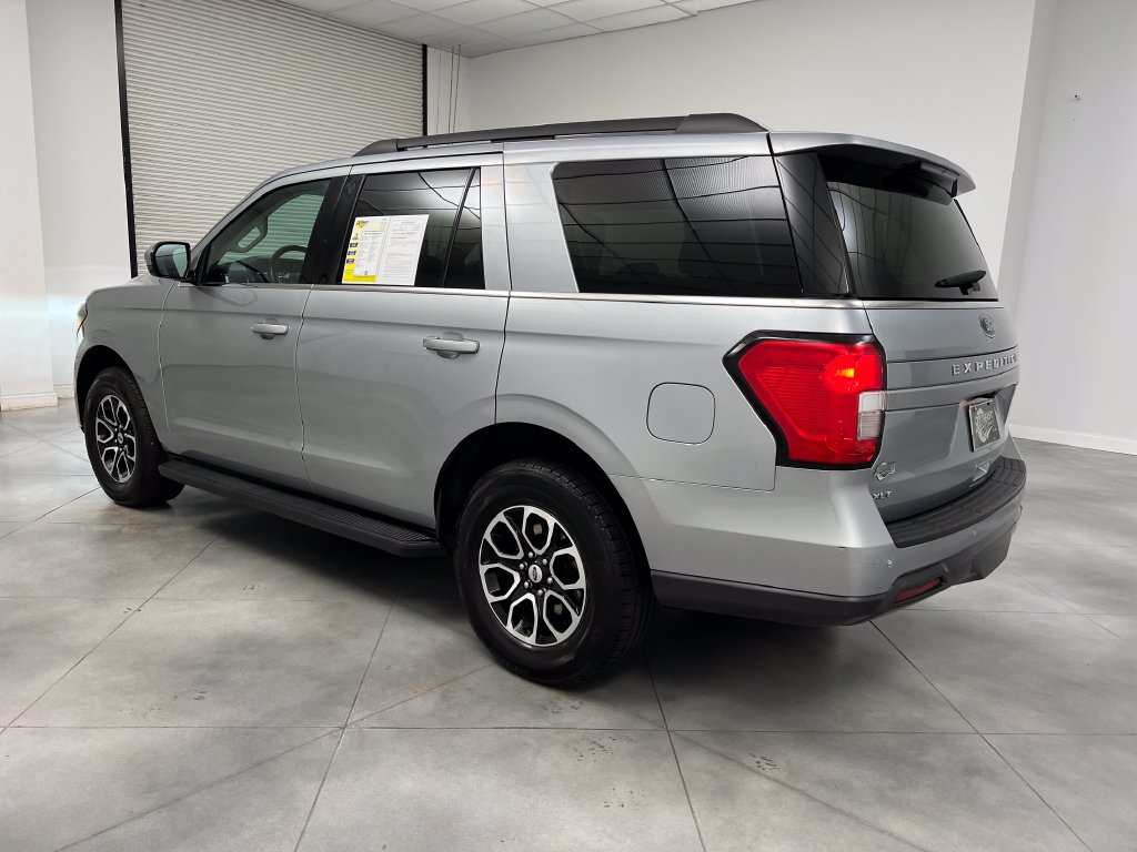 Used 2024 Ford Expedition XLT RWD image 6