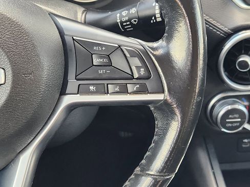 Used 2021 Nissan Sentra SV FWD image 30