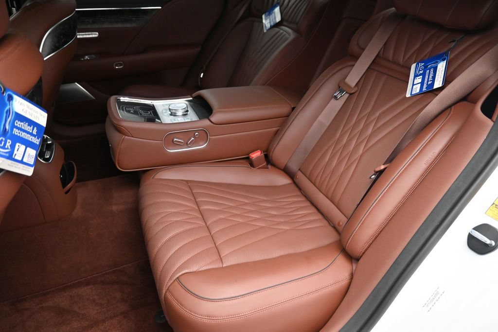 Used 2024 Genesis G90 3.5T AWD/4WD image 27