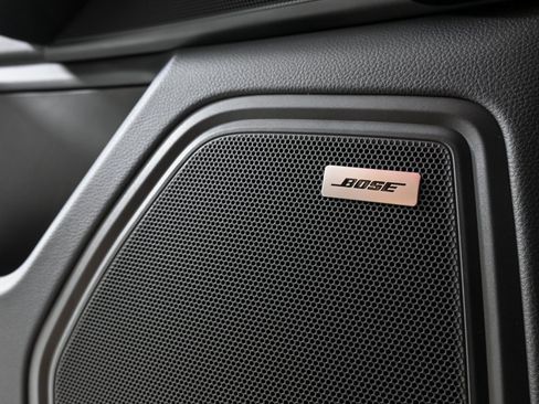 New 2026 Porsche Macan image 7