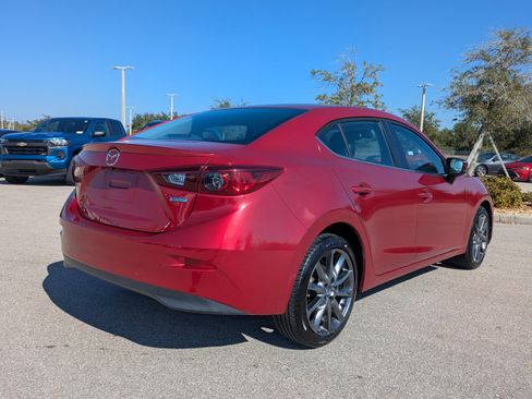 Used 2018 MAZDA MAZDA3 Touring image 5