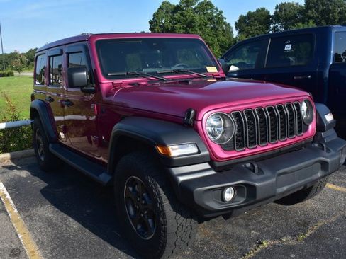 Used 2024 Jeep Wrangler Unlimited Sport AWD/4WD image 3
