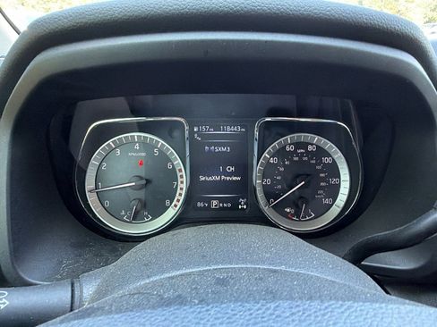 Used 2018 Nissan Titan Platinum Reserve AWD/4WD image 29