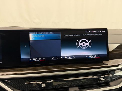 Used 2025 BMW X6 xDrive40i image 36