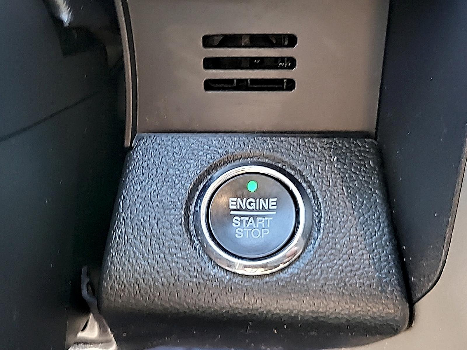 Used 2020 Ford F150 Lariat w/ Equipment Group 502A Luxury AWD/4WD image 26