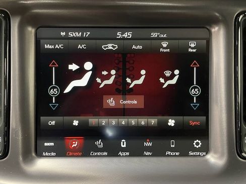 Used 2022 Dodge Challenger R/T image 17