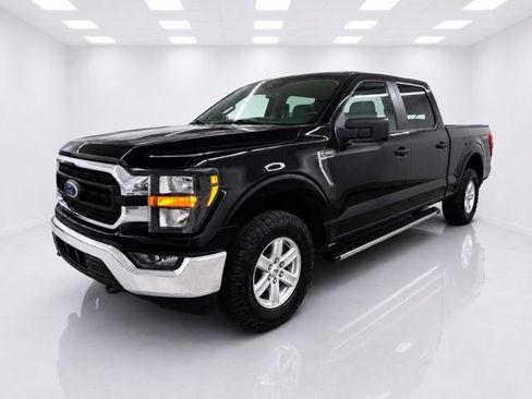 Used 2023 Ford F150 XLT w/ Trailer Tow Package AWD/4WD image 3