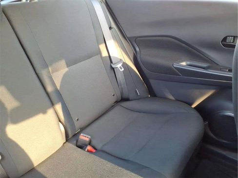 Used 2024 Nissan Kicks S image 18