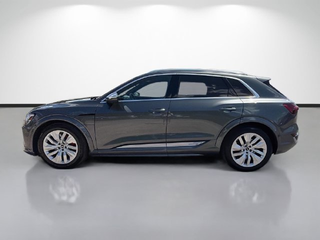 Used 2024 Audi SQ8 e-tron Premium Plus AWD/4WD image 6
