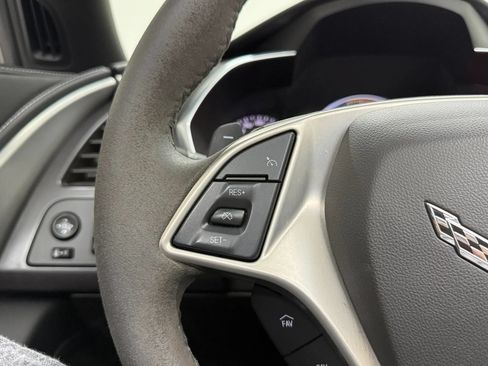 Used 2019 Chevrolet Corvette Stingray Coupe RWD image 17