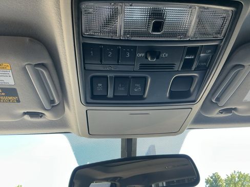 Used 2019 Toyota 4Runner SR5 Premium AWD/4WD image 25