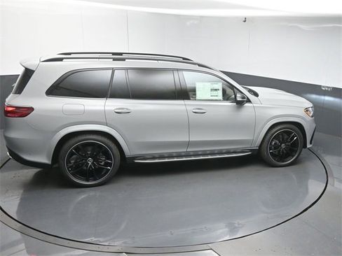 New 2026 Mercedes-Benz GLS 580 4MATIC image 49
