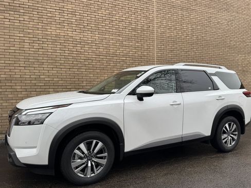 New 2025 Nissan Pathfinder SL AWD/4WD image 33