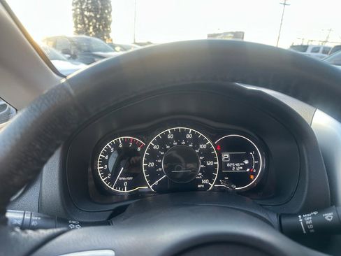 Used 2015 Nissan Versa Note SR w/ Chrome Package image 12