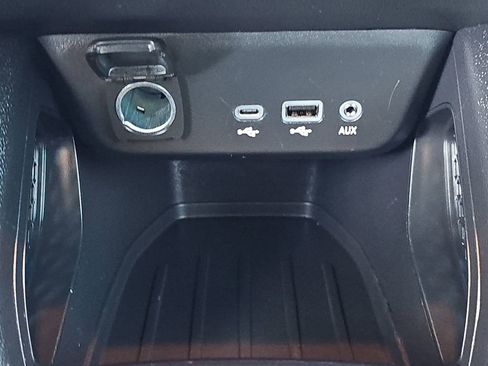 Used 2023 Chevrolet TrailBlazer RS w/ Convenience Package image 24