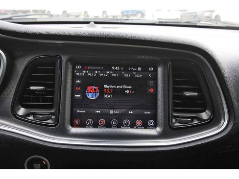 Used 2017 Dodge Challenger R/T Scat Pack w/ Dynamics Package RWD image 23