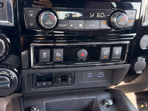 Certified 2023 Nissan Titan Platinum Reserve w/ Moonroof Package AWD/4WD image 26