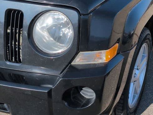 Used 2010 Jeep Patriot Sport AWD/4WD image 11