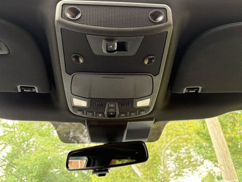 Used 2020 Ford F150 Lariat w/ Equipment Group 502A Luxury AWD/4WD image 19