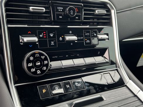 New 2026 Nissan Armada SL image 12