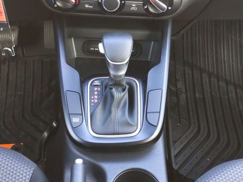 Certified 2022 Kia Soul LX w/ Technology Package image 16