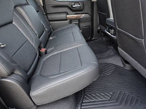 Used 2022 Chevrolet Silverado 1500 LTZ w/ LTZ Premium Package AWD/4WD image 43