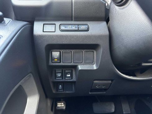 Used 2023 Nissan Frontier SV w/ Technology Package image 24