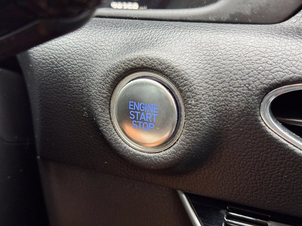 Used 2022 Hyundai Sonata Limited FWD image 39