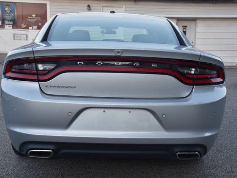 Used 2021 Dodge Charger SXT w/ Leather Interior Group RWD image 6