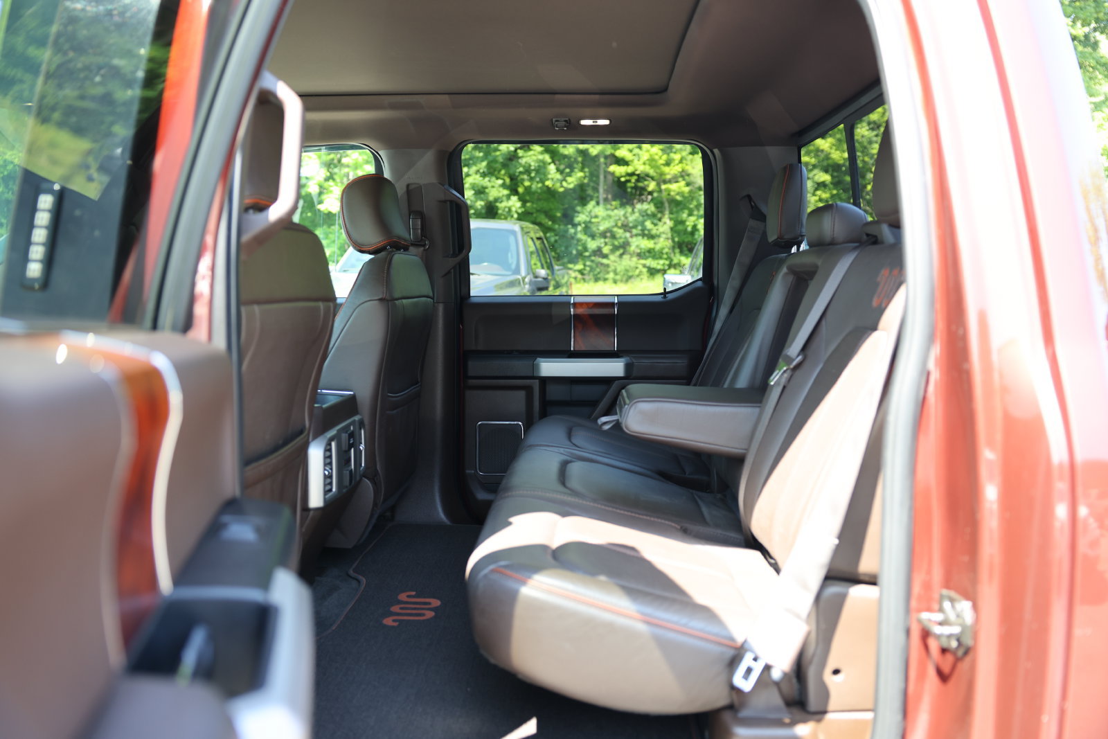 Used 2016 Ford F150 King Ranch w/ Equipment Group 601A Luxury AWD/4WD image 15