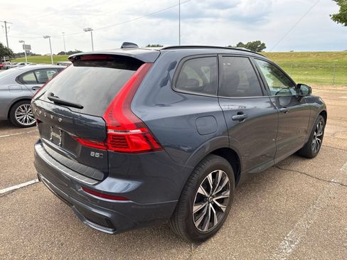 Used 2024 Volvo XC60 B5 Plus w/ Protection Package Premier AWD/4WD image 5