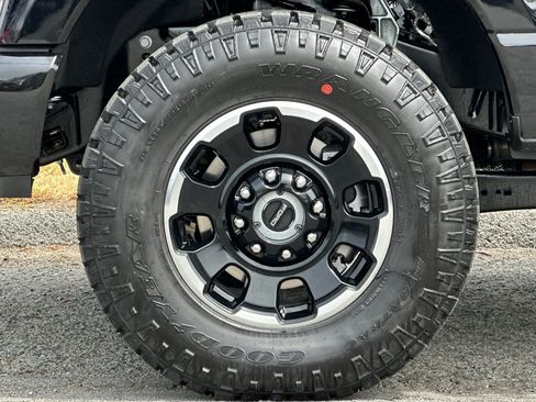 New 2025 Ford F350 Lariat w/ Lariat Ultimate Package image 22