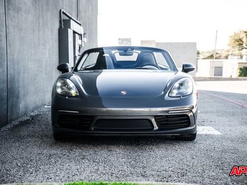 Used 2021 Porsche 718 Boxster image 15