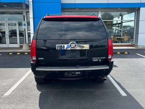 Used 2009 Cadillac Escalade AWD image 6