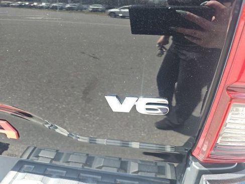 Used 2023 Toyota Tacoma SR image 6