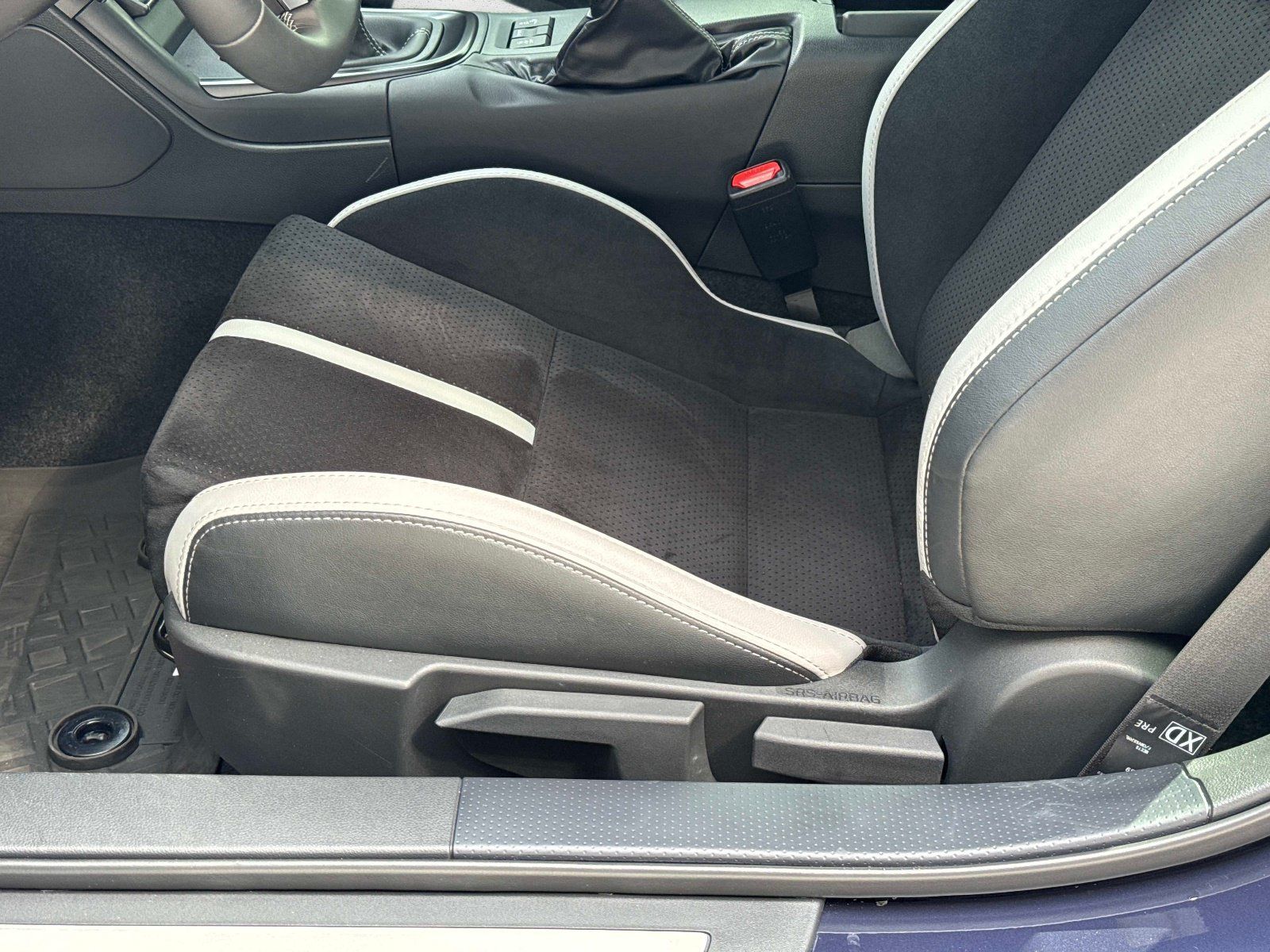 Used 2025 Subaru BRZ Limited RWD image 13