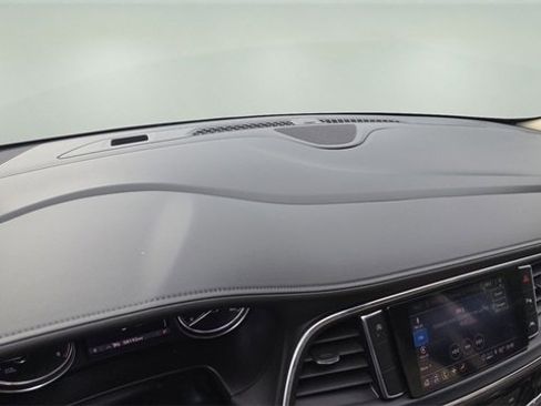 Used 2023 Buick Enclave Essence w/ Experience Buick Package image 9