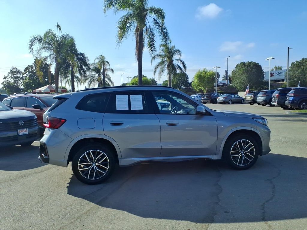 Used 2026 BMW X1 xDrive28i AWD/4WD image 3