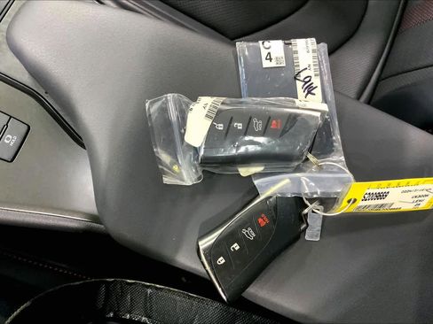 Certified 2025 Lexus UX 300h F SPORT Handling image 15