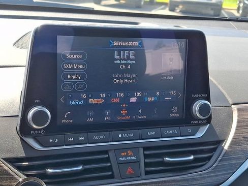 Used 2021 Nissan Altima 2.5 SL FWD image 16