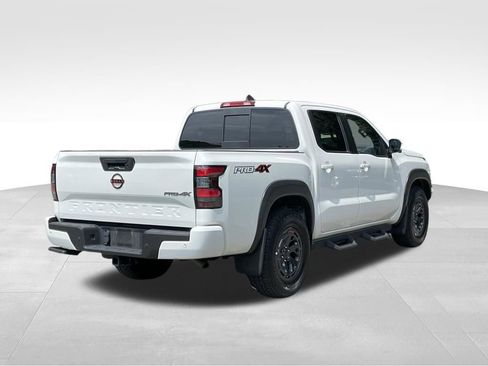 Used 2022 Nissan Frontier PRO-4X AWD/4WD image 4