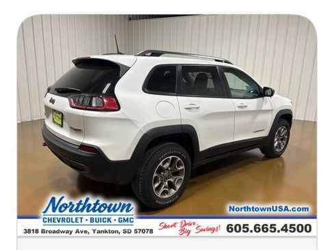 Used 2020 Jeep Cherokee Trailhawk w/ Cold Weather Group AWD/4WD image 5