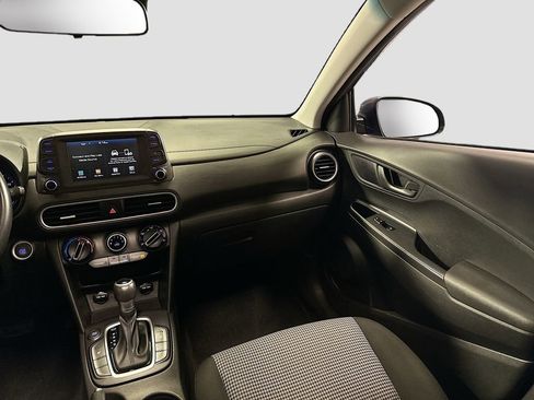 Used 2018 Hyundai Kona SEL w/ SEL Tech Package 02 image 25