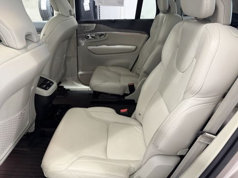 Used 2023 Volvo XC90 B6 Ultimate w/ Lounge Package AWD/4WD image 23