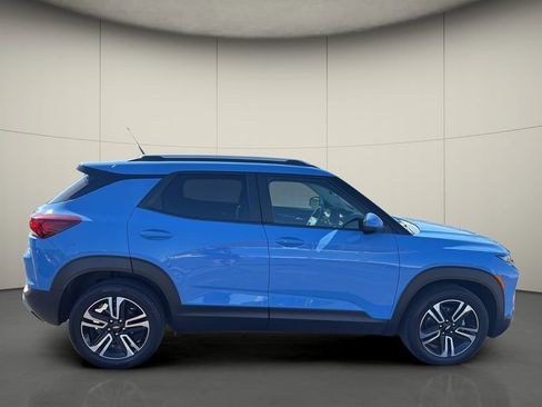 Used 2024 Chevrolet TrailBlazer LT w/ Convenience Package image 8